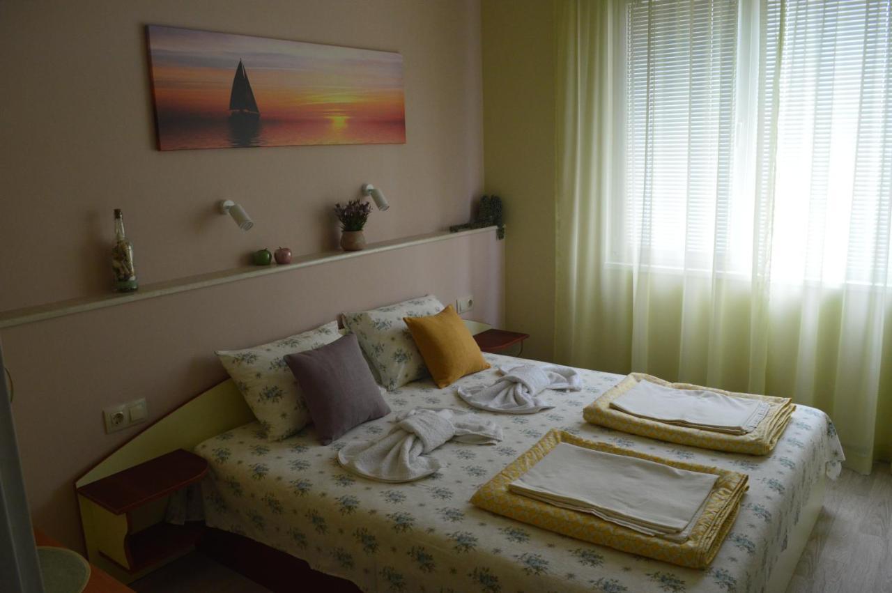 Hotel Yanis Czernomorec Zewnętrze zdjęcie