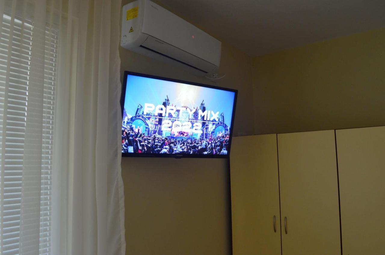 Hotel Yanis Czernomorec Zewnętrze zdjęcie
