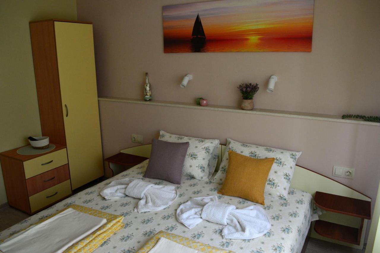 Hotel Yanis Czernomorec Zewnętrze zdjęcie