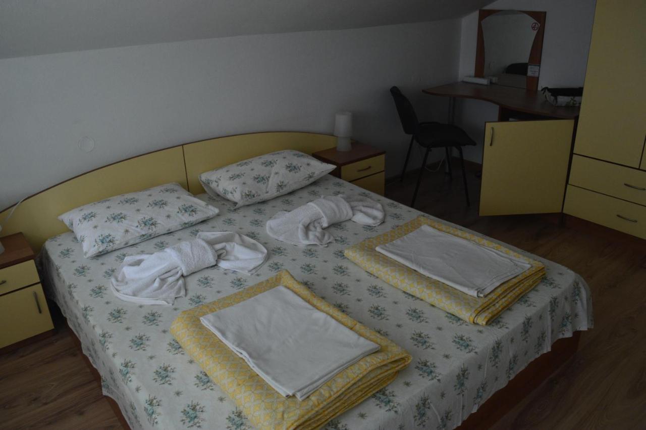 Hotel Yanis Czernomorec Zewnętrze zdjęcie