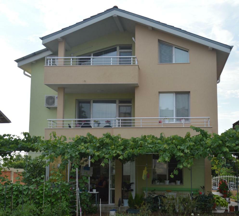 Hotel Yanis Czernomorec Zewnętrze zdjęcie