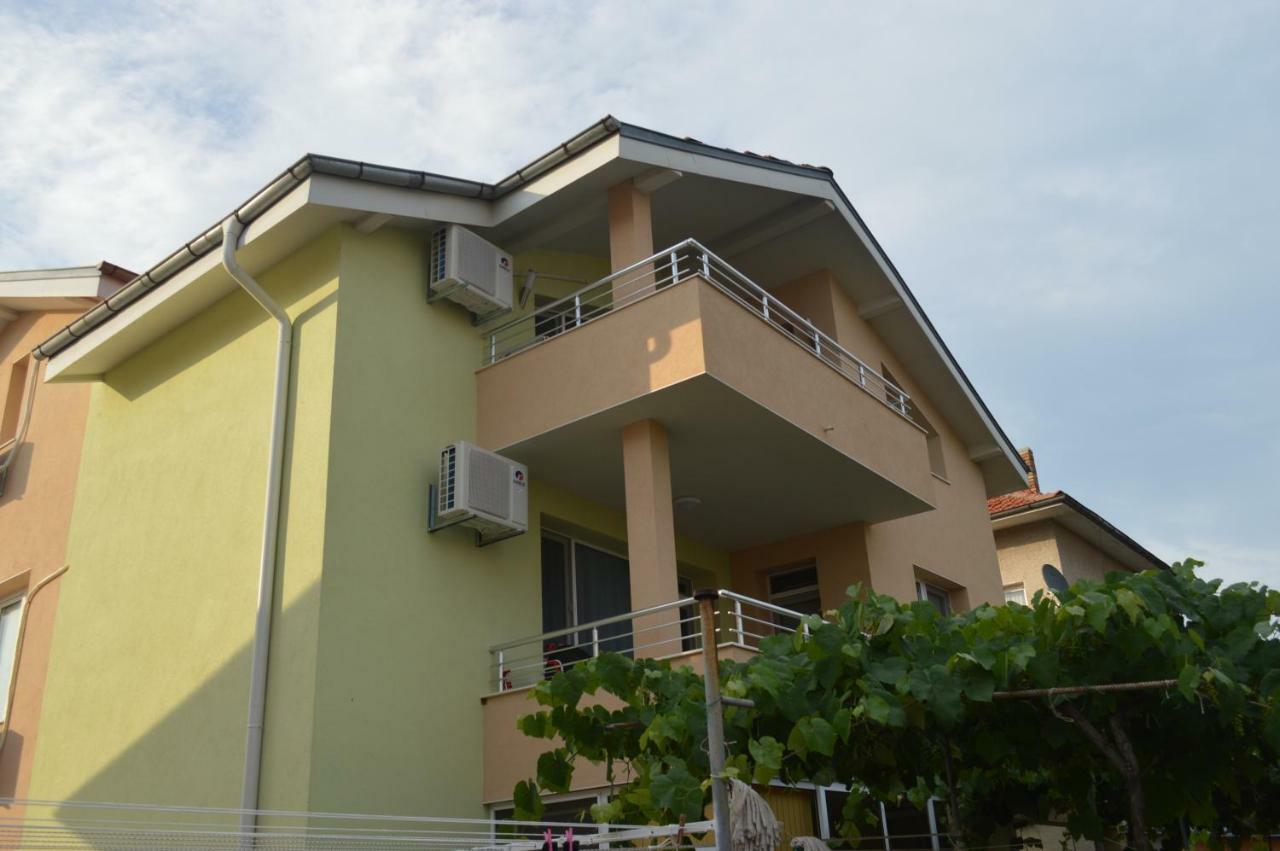 Hotel Yanis Czernomorec Zewnętrze zdjęcie