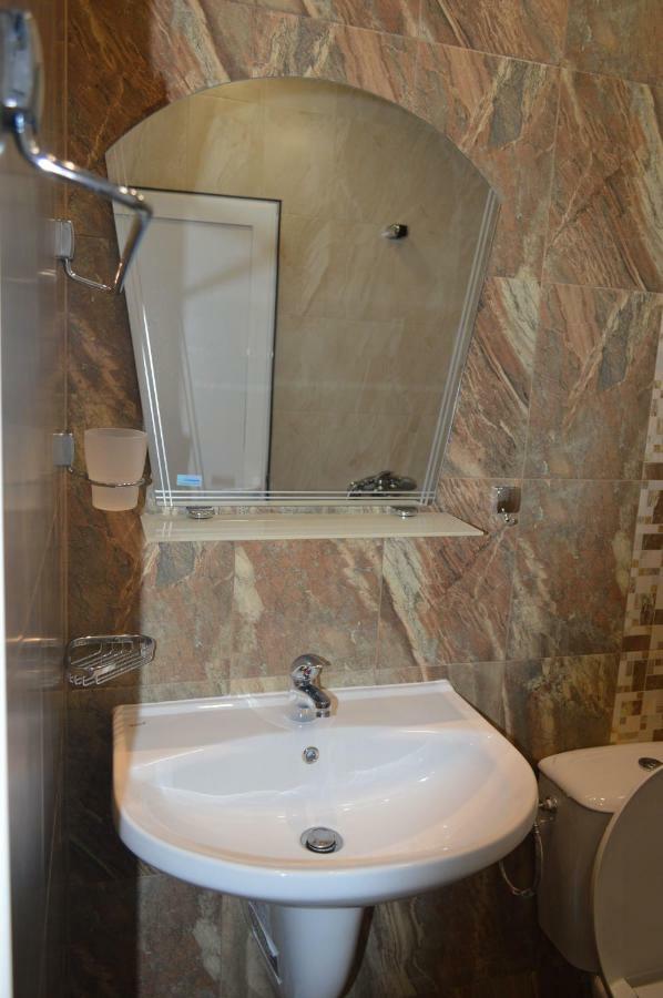 Hotel Yanis Czernomorec Zewnętrze zdjęcie