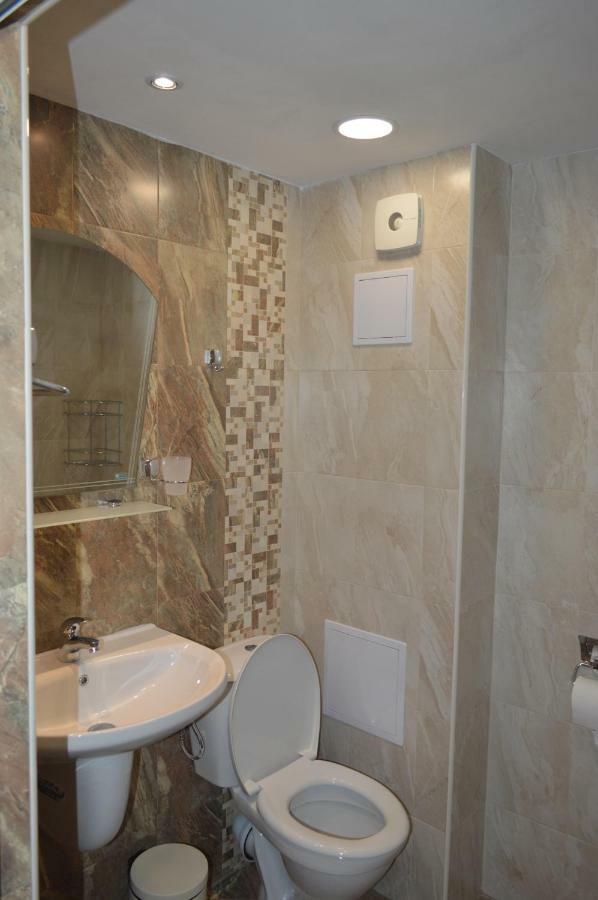 Hotel Yanis Czernomorec Zewnętrze zdjęcie